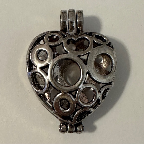 Lot of 7 Fragrance Diffuser Lockets - Picture 5 of 16